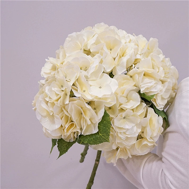 008Wabi-Sabi Real Touch Hydrangea Bouquet, Faux Artificial Hydrangea Flowers, Decorative Floral Arrangement for Dining Table Centerpiece, Home Decor & Wedding Scene Styling