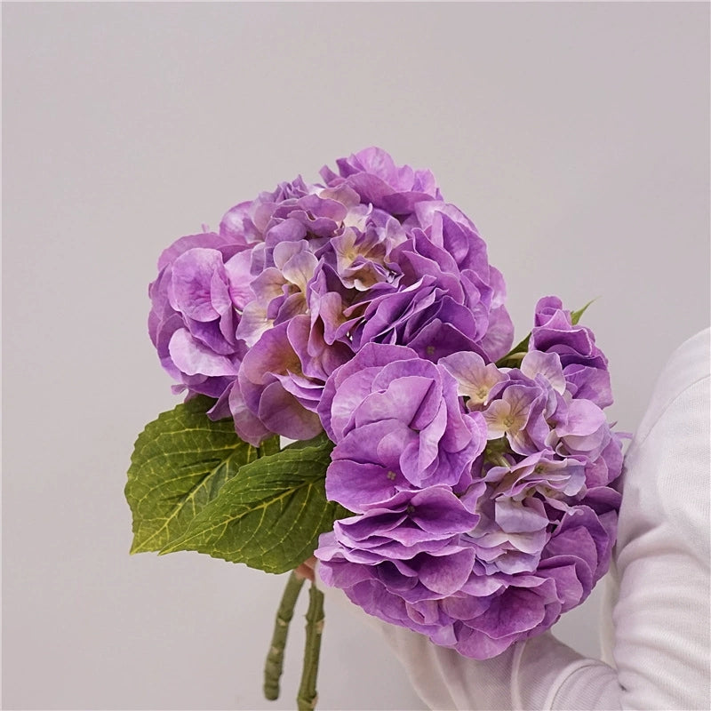 008Wabi-Sabi Real Touch Hydrangea Bouquet, Faux Artificial Hydrangea Flowers, Decorative Floral Arrangement for Dining Table Centerpiece, Home Decor & Wedding Scene Styling