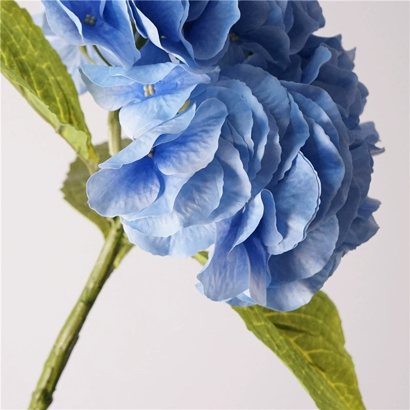 008Wabi-Sabi Real Touch Hydrangea Bouquet, Faux Artificial Hydrangea Flowers, Decorative Floral Arrangement for Dining Table Centerpiece, Home Decor & Wedding Scene Styling